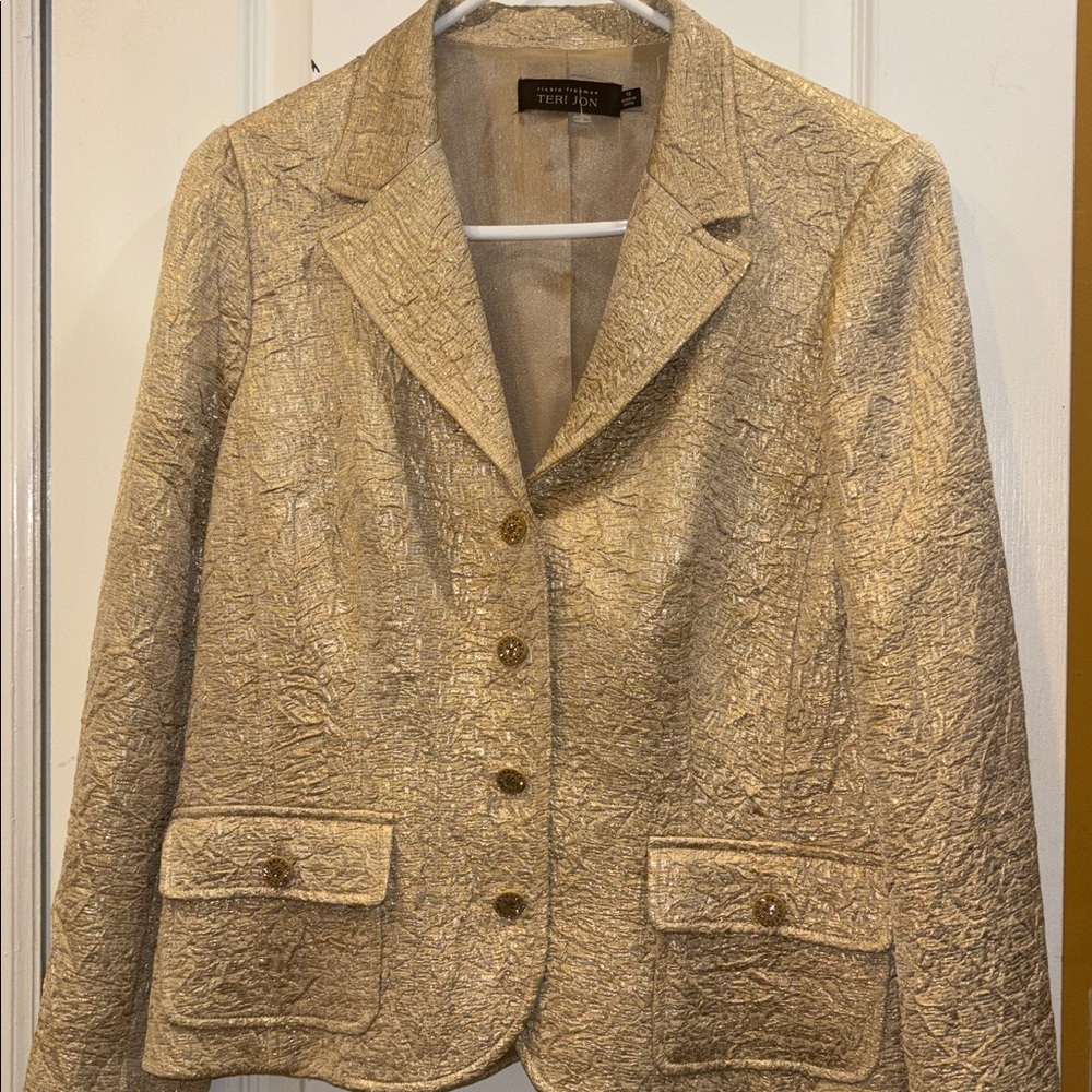 RICKIE FREEMAN FOR TERI JON GOLD TEXTURED SUIT JACKET W/ MATCHING SKIRT SIZE 12